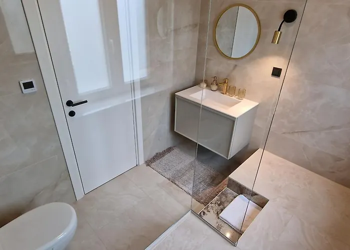 Mystique Apartament *