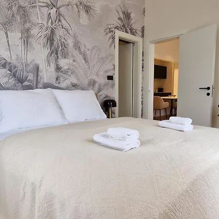 Luxury Mystique Apartment